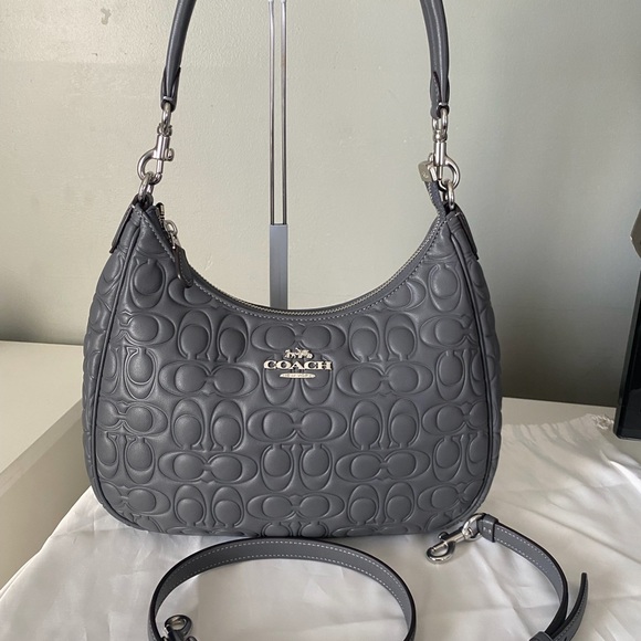 Coach Handbags - Coach Teri Shoulder Bag In Signature Leather